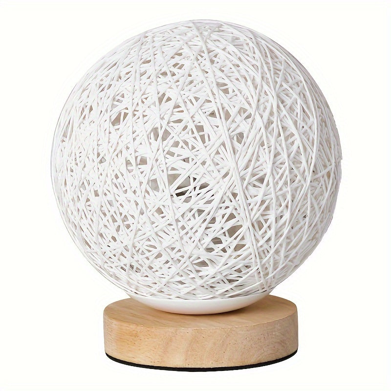 Lampe de nuit LED boule en rotin rustique