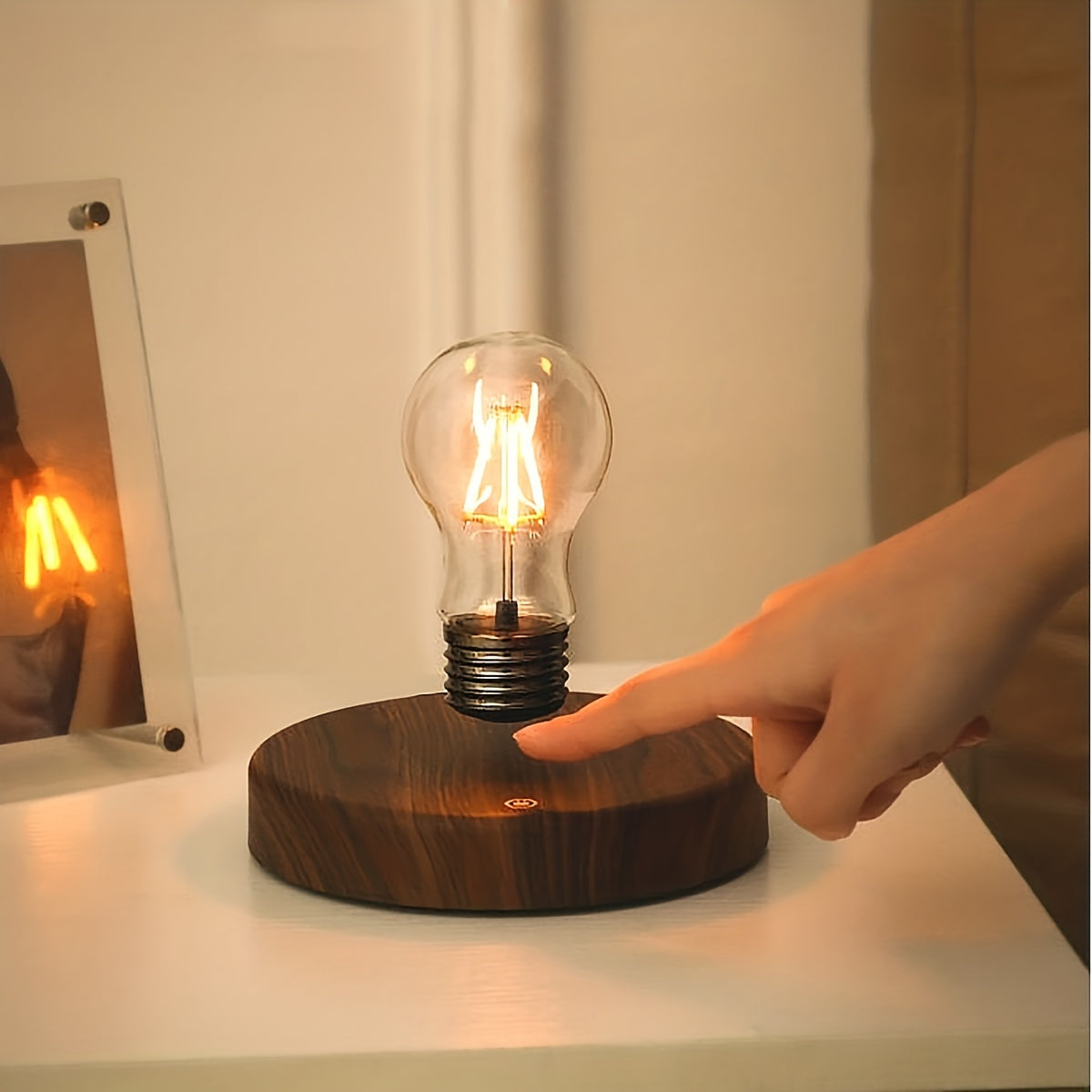 Lampe Ampoule Flottante Magnétique